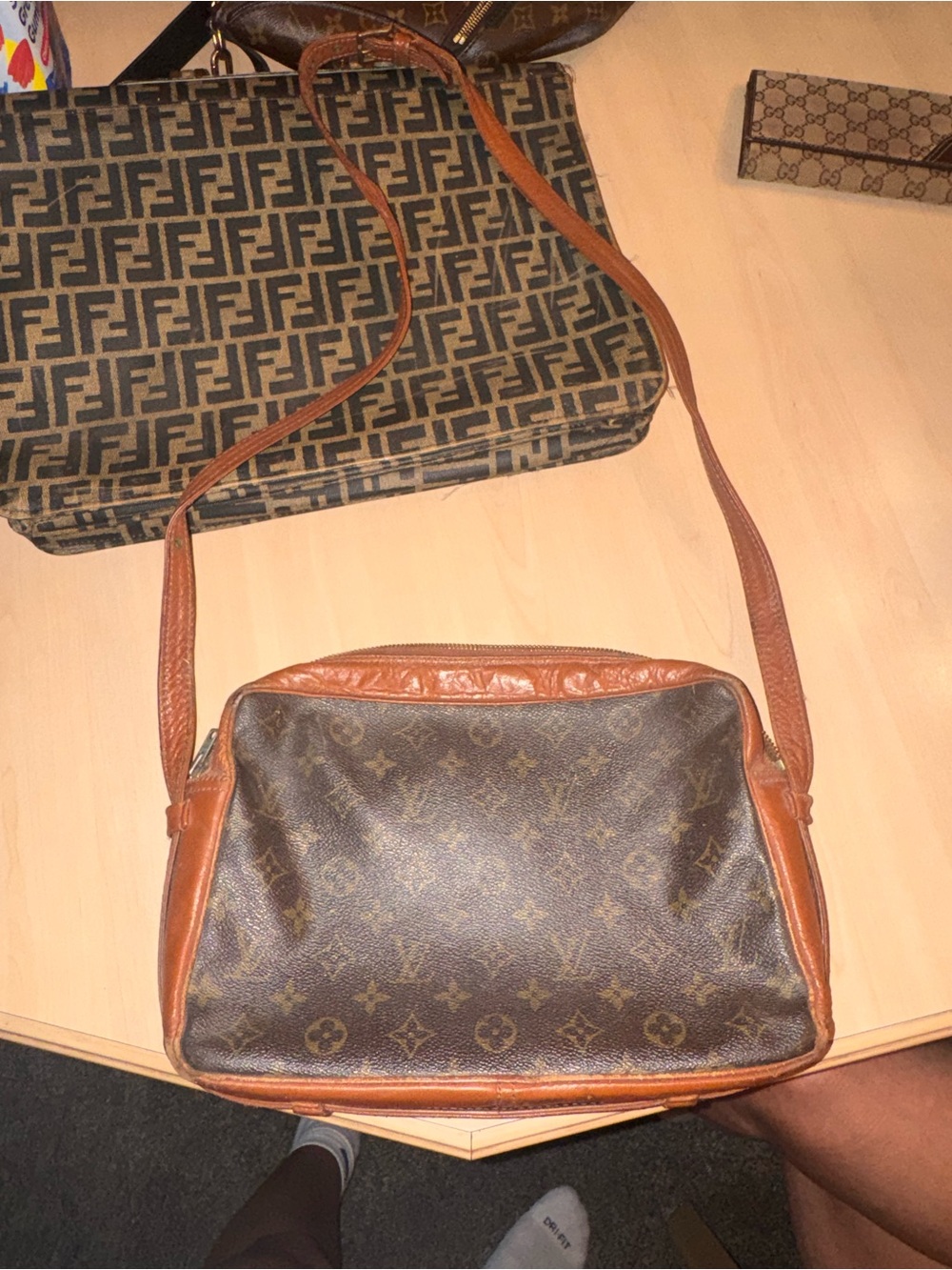Vintage Louis Vuitton Brown Monogram Crossbody Messenger - Picture 4 of 6